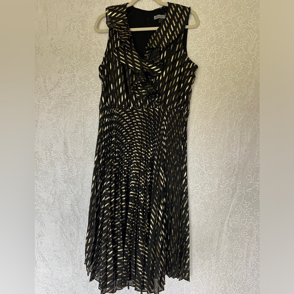 Danny & Nicole Black and Gold Maxi Dress